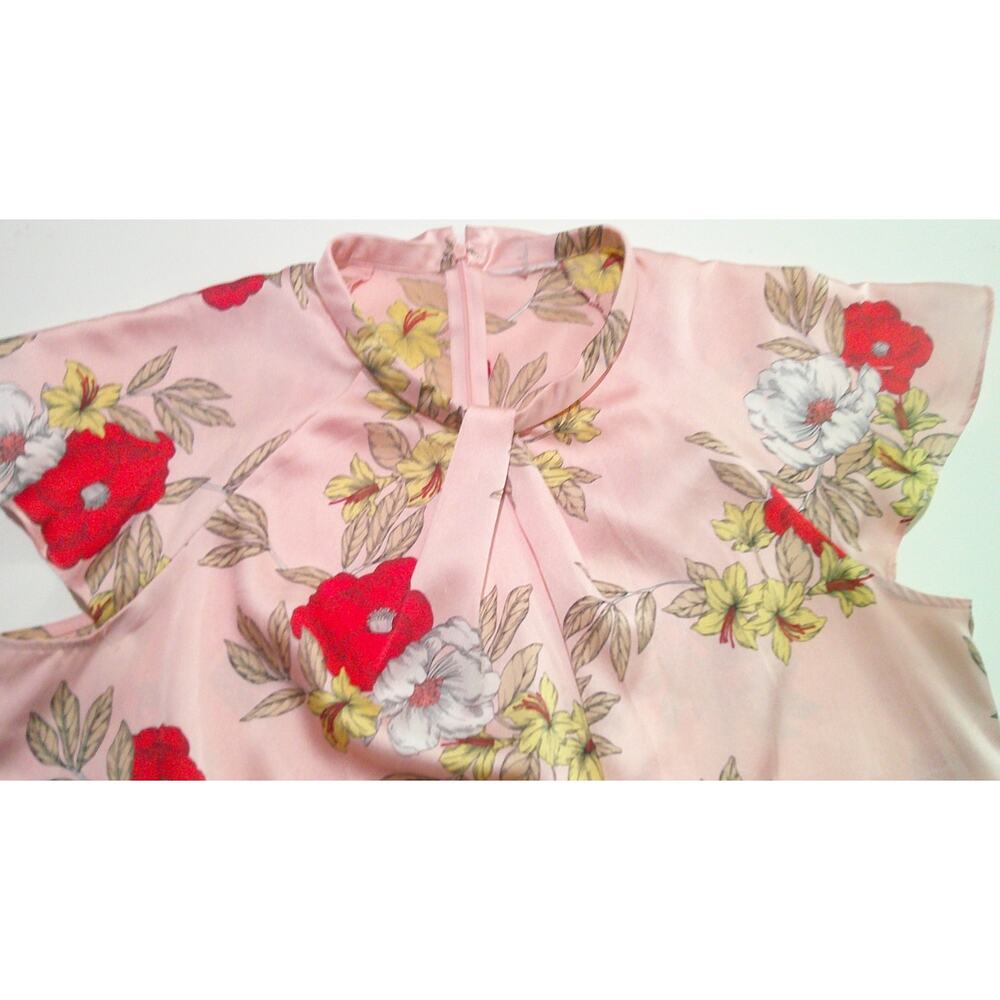 Pink Floral Blouse Short Sleeve Blouse Women's L/XL - Picture 3 of 6